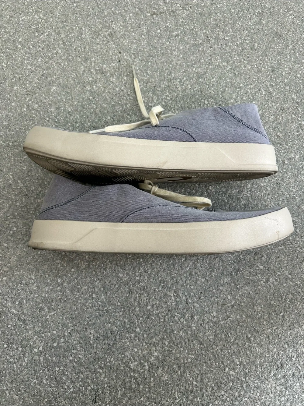 Olukai Men's Tradewind Blue Canvas Lace-Up Sneakers Size 10.5